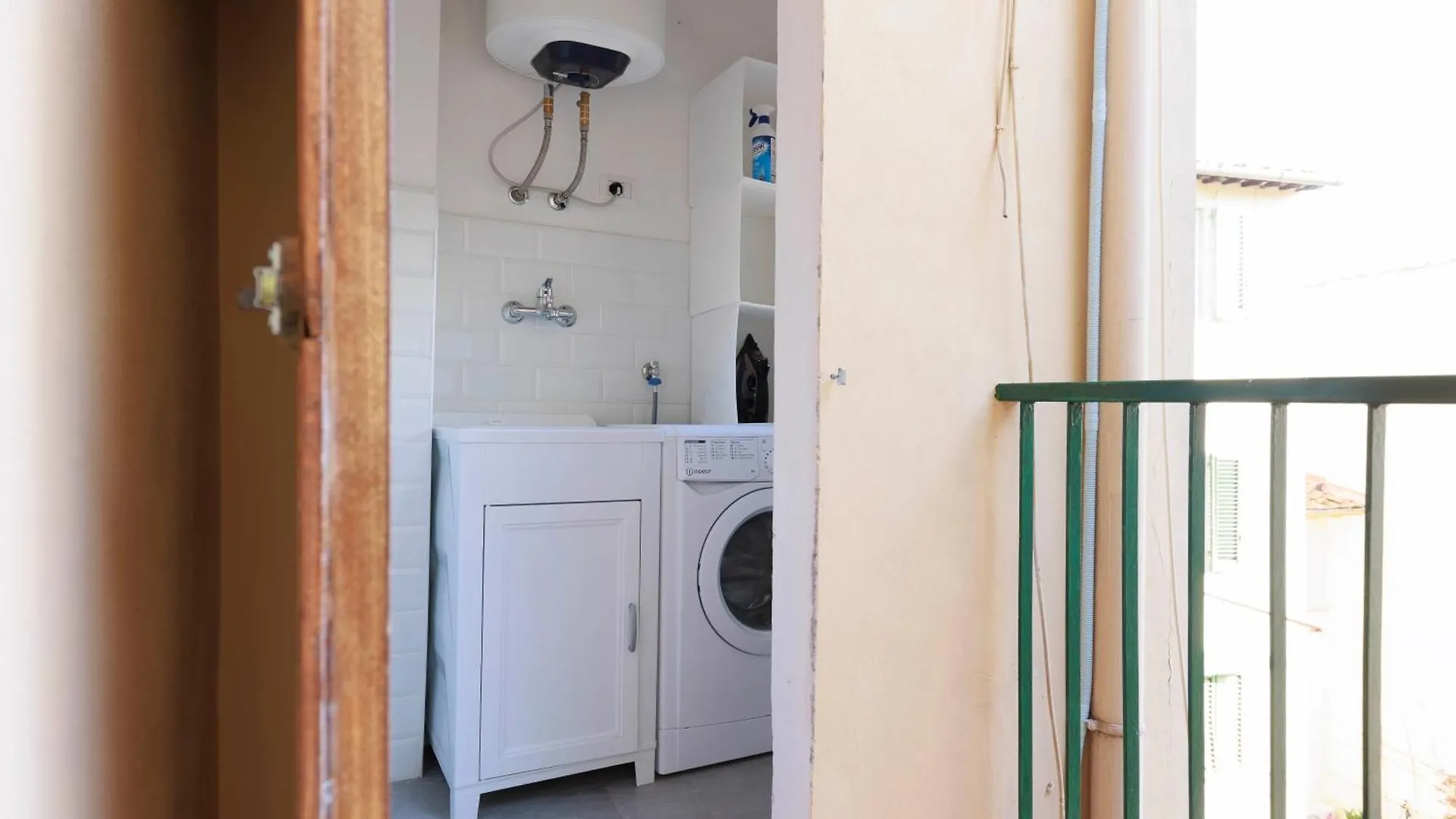 San Frediano Charming Apartment Florence